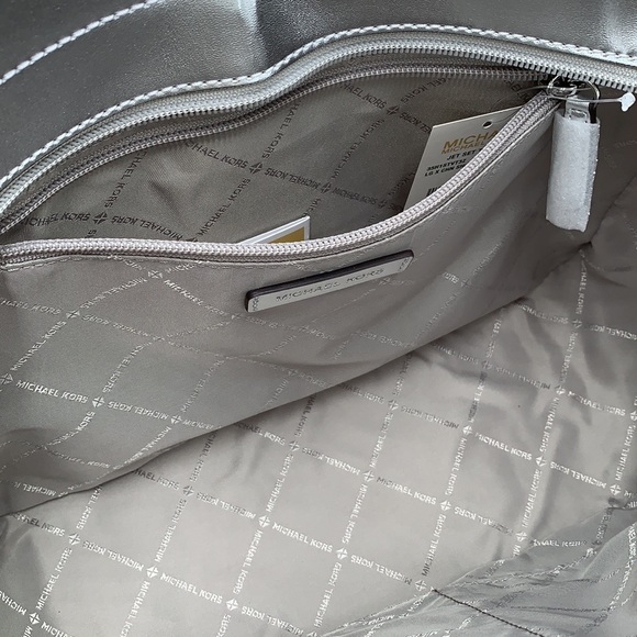Michael Kors Jet Set Travel Large Chained Tote Shoulder Bag MK 
Silver

NWT - Picture 9 of 16